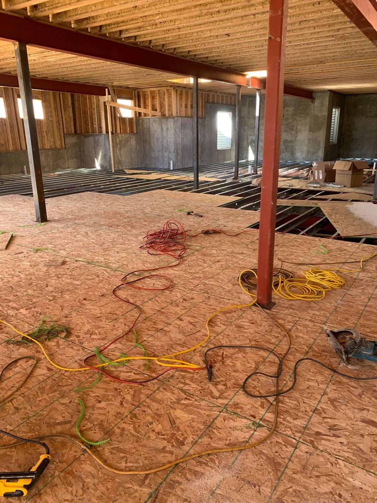Hybrid steel floor